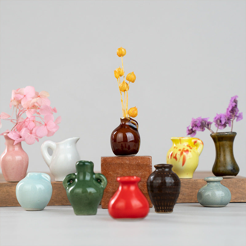 4PCS Handmade Refrigerator Magnets - Cute Mini Ceramic Vase Fridge Magnets with Artificial Flowers